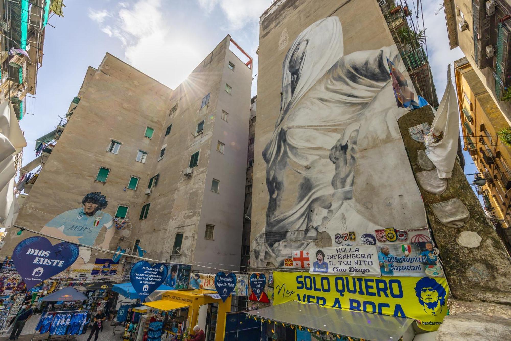 Dcr House Murales Napoli Bagian luar foto